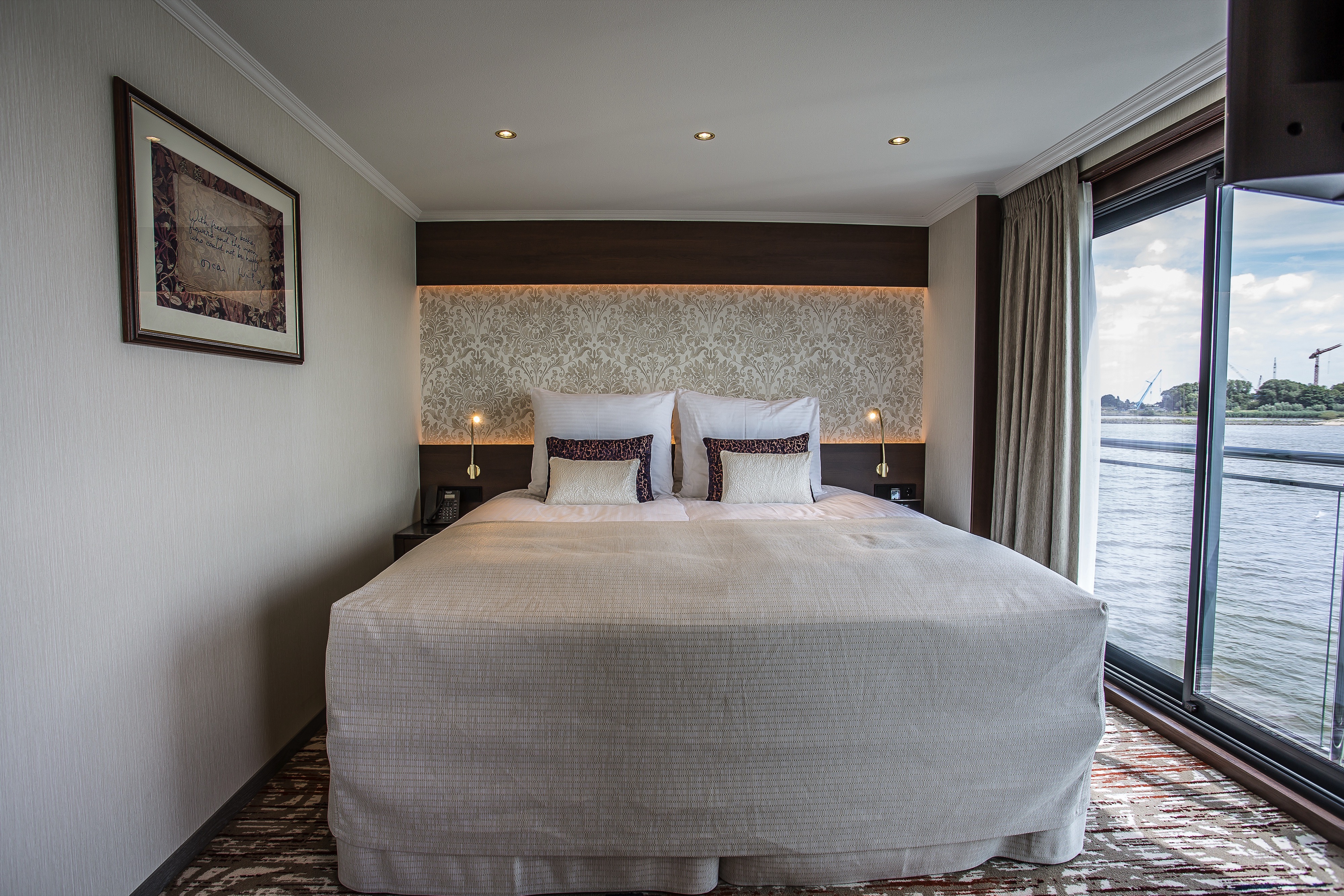 Deluxe Balcony Suite